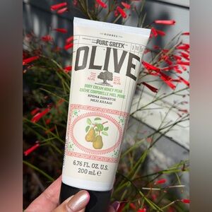 KORRES Greek Olive Body Cream with Honey Pear